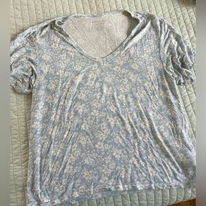 American Eagle small soft and sexy tshirt